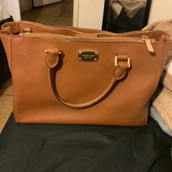 Micheal kors purse